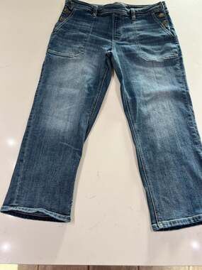 Liverpool LA  High Rise Carpenter Crop Jeans Side Button Pockets Size 10/30